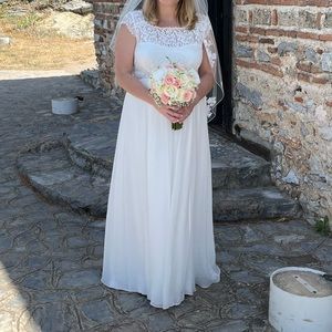 Seraphine Maternity White Wedding gown